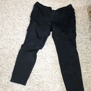 HUE cargo skimmer leggings